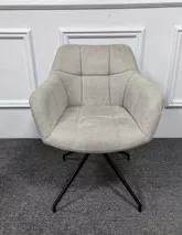 Uniek en handgemaakt  Carim eetkamerstoel met armleuningen en draaisysteem