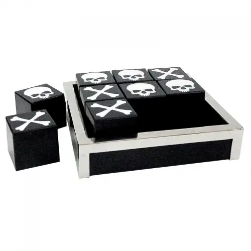 Uniek en handgemaakt  Schedel tic tac toe spel 17x17x5.5cm