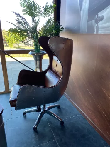 Uniek en handgemaakt  Vliegtuigstoel Eddison 77x91x106cm